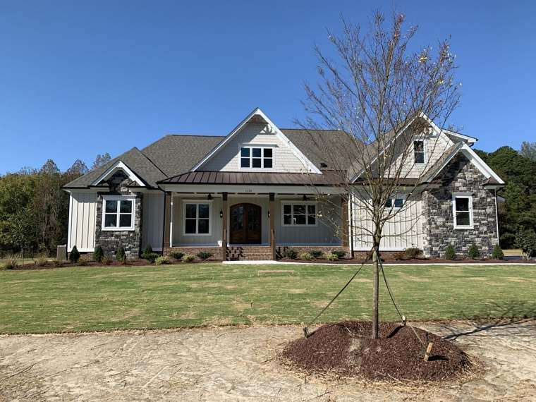 2 Maggie Way featured home