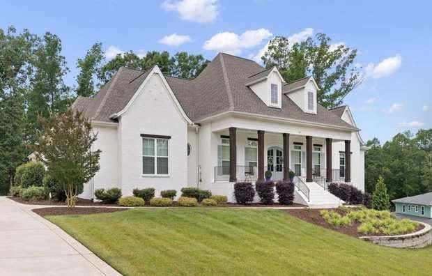 Exteriors & Architecture