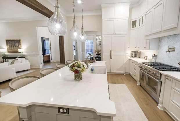 Kitchen & Entertaining