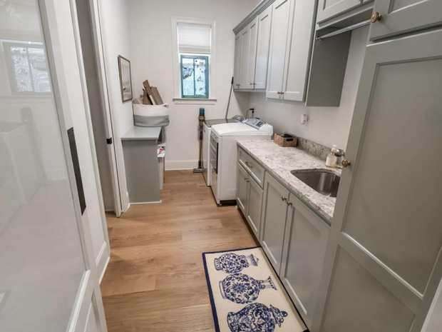 Closets, Laundry & Utility