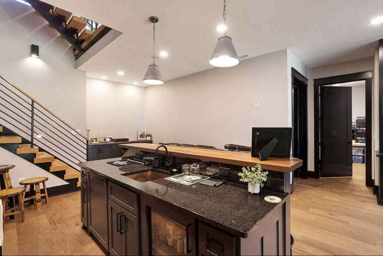 Office & Specialty Rooms