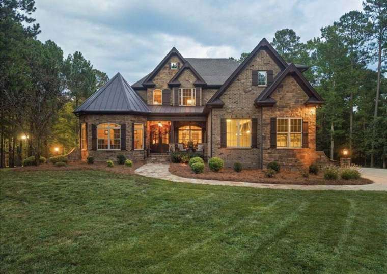 Exteriors & Architecture