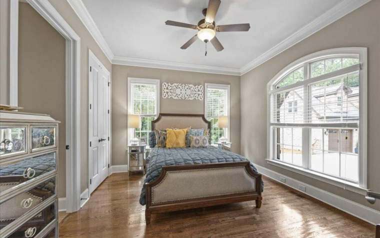 Bedrooms & Guest Suites