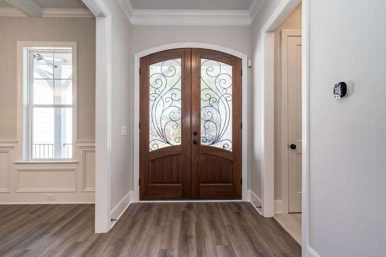 Entry & Staircase
