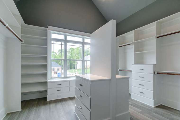 Primary Suite & Bath
