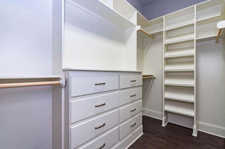Bedrooms & Closets