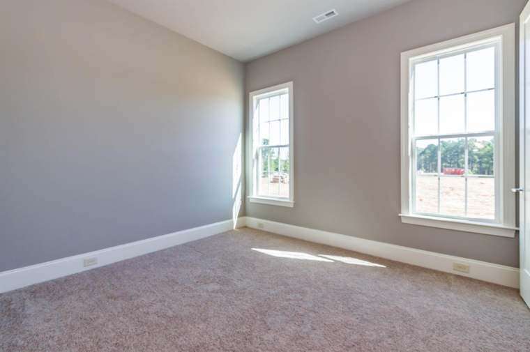 Bedrooms & Closets