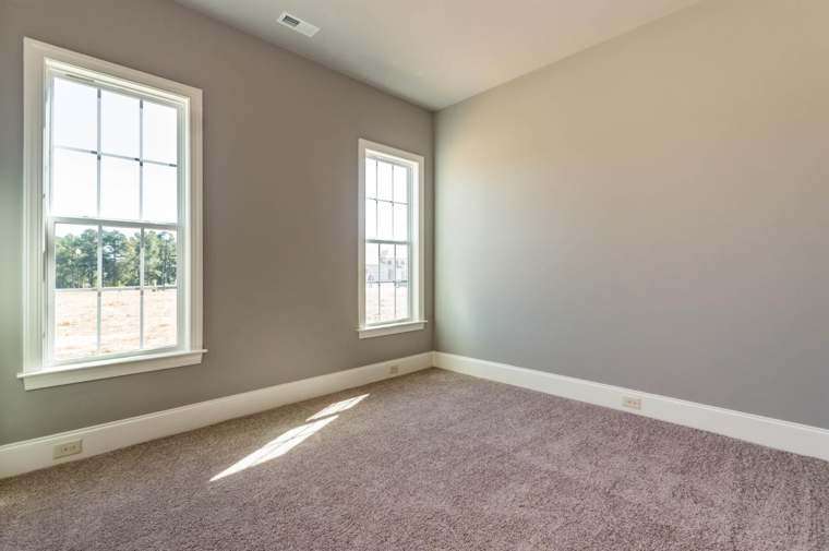 Bedrooms & Closets