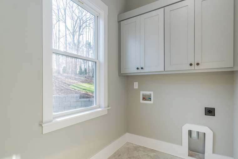Laundry & Mudroom