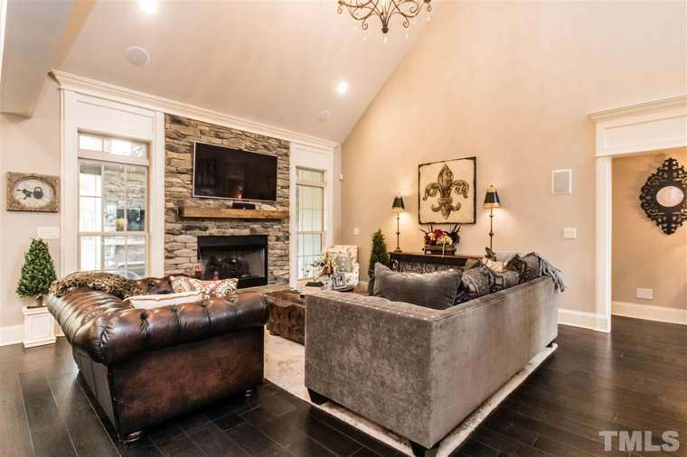 Living & Family Rooms