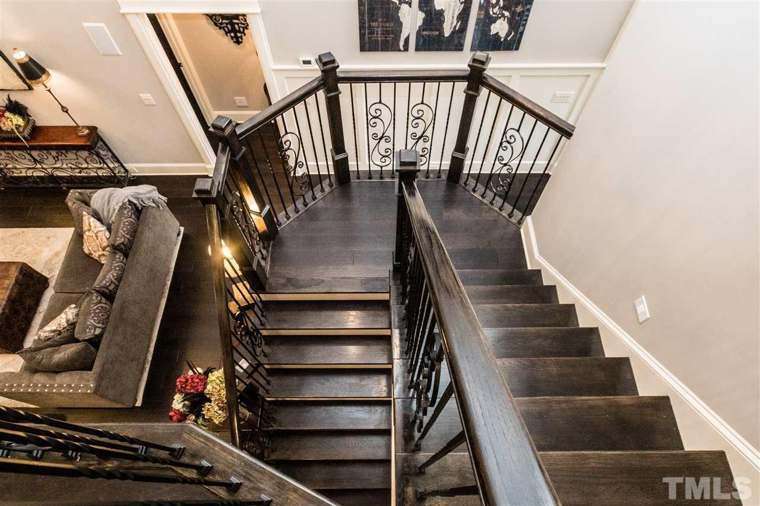 Staircase & Interior Details