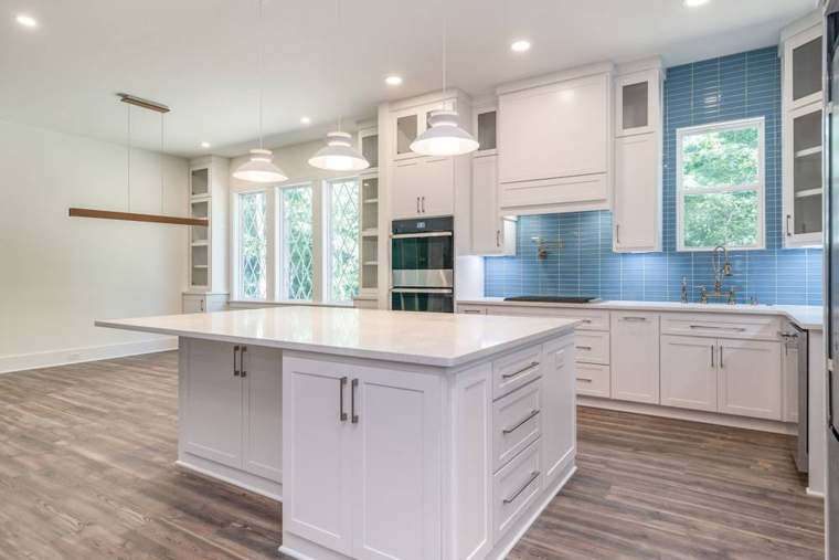 Kitchen & Pantry