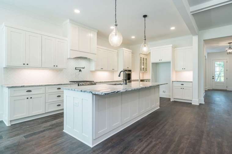 7 Maggie Way — Kitchen