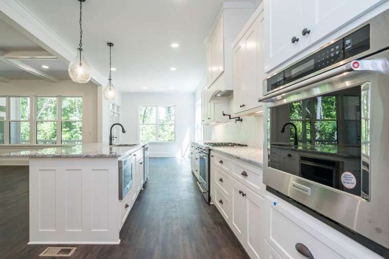 7 Maggie Way — Kitchen