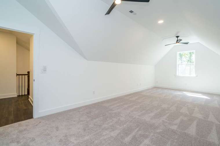 7 Maggie Way — Bedrooms & Bonus Rooms