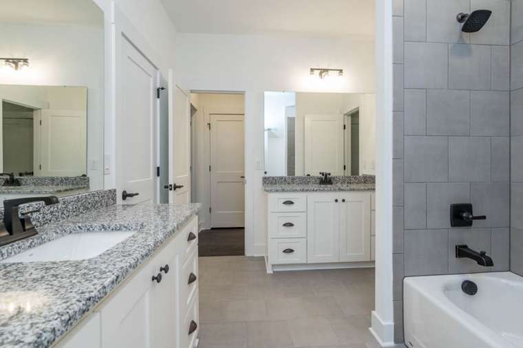 7 Maggie Way — Bathrooms