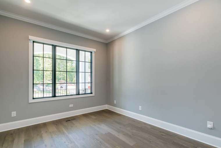 Bedrooms & Closets