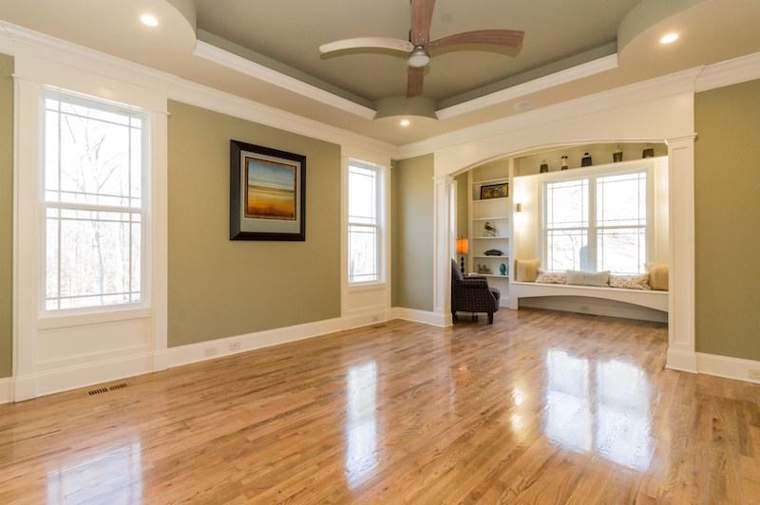 Bedrooms & Closets
