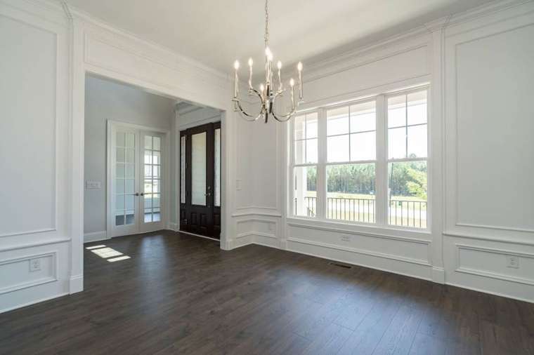 55 Walnut Hall — Dining Room