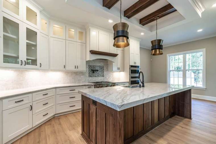 53 Walnut Hall — Kitchen