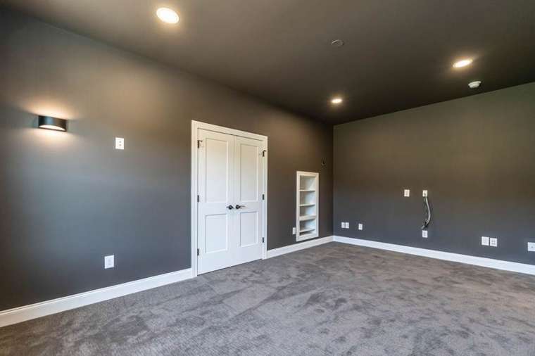 53 Walnut Hall — Bedrooms & Bonus Rooms